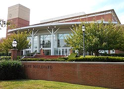 [photo, Anne Arundel County District Court, Robert F. Sweeney District Court Building, 251 Rowe Blvd., Annapolis, Maryland]
